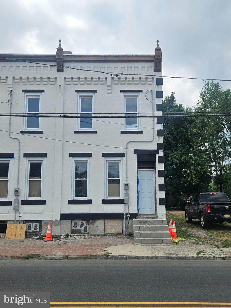 111 Chambers Street - Photo 1