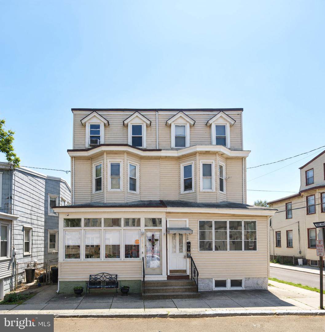 500 Mercer Street - Photo 1