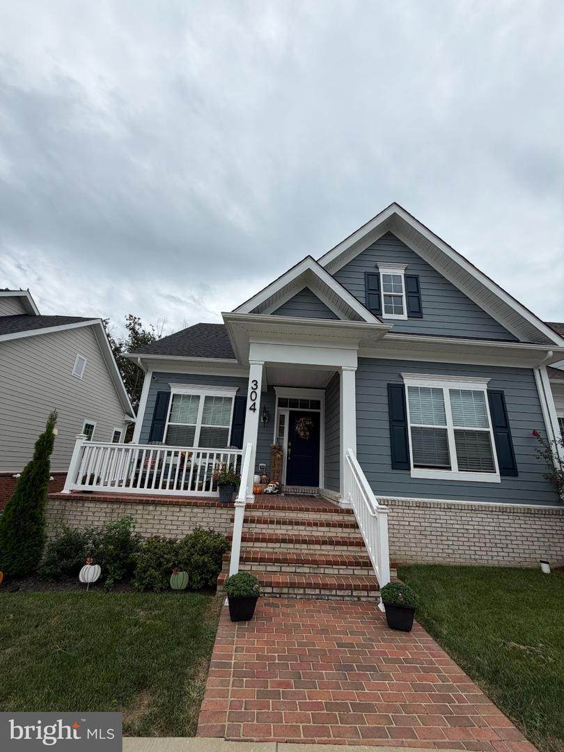 304 Buckeye Circle - Photo 1