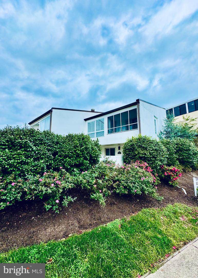 29 Delaware Avenue - Photo 1