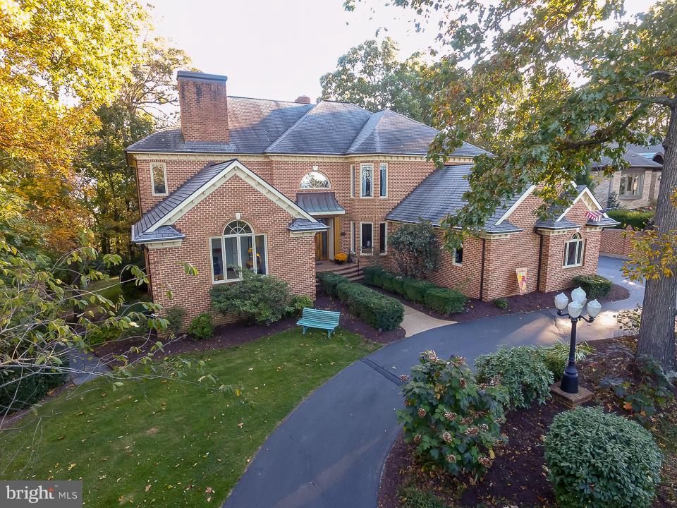 132 Diamond Court - Photo 1