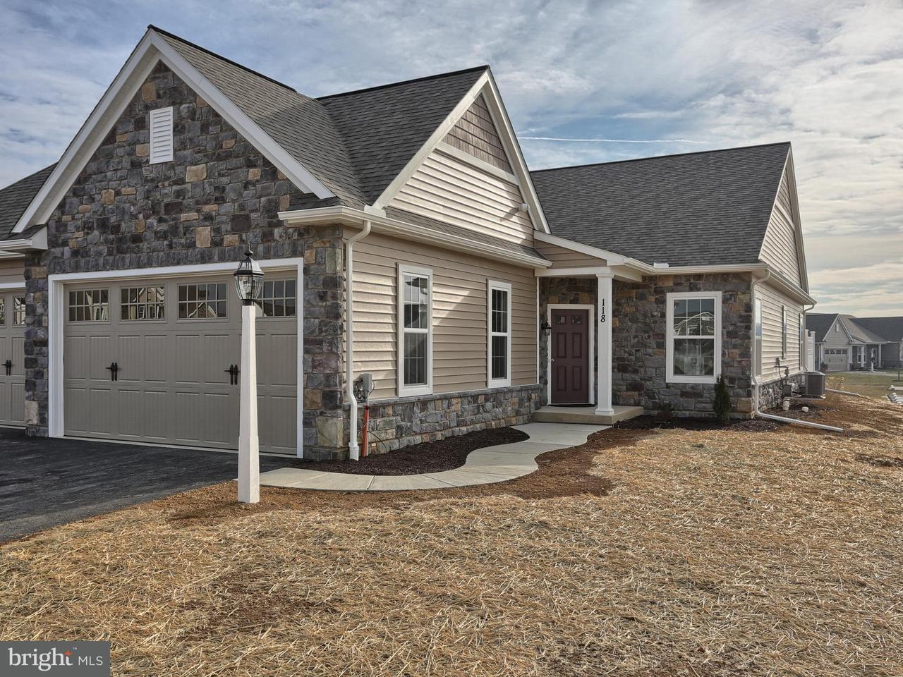 118 South Avenue - Photo 1