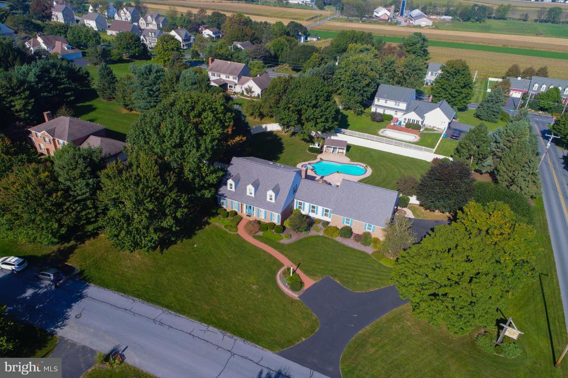 702 Buckwood Lane - Photo 1