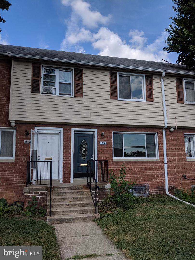 1810 Jasmine Terrace - Photo 1