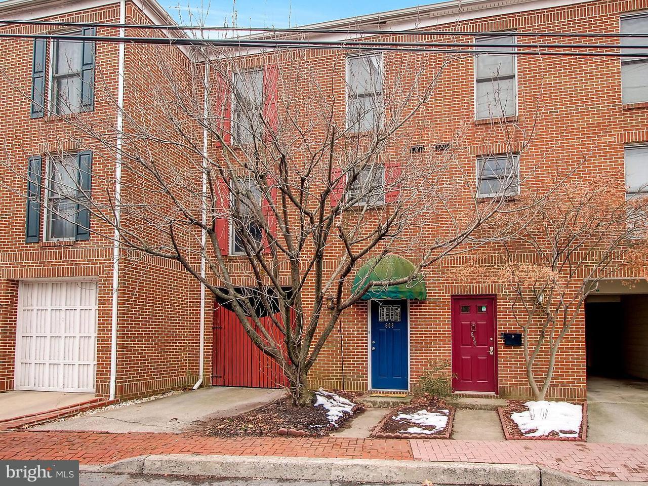 608 Showers Street - Photo 1