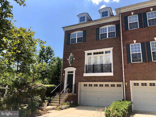 420 Penwood Drive - Photo 1