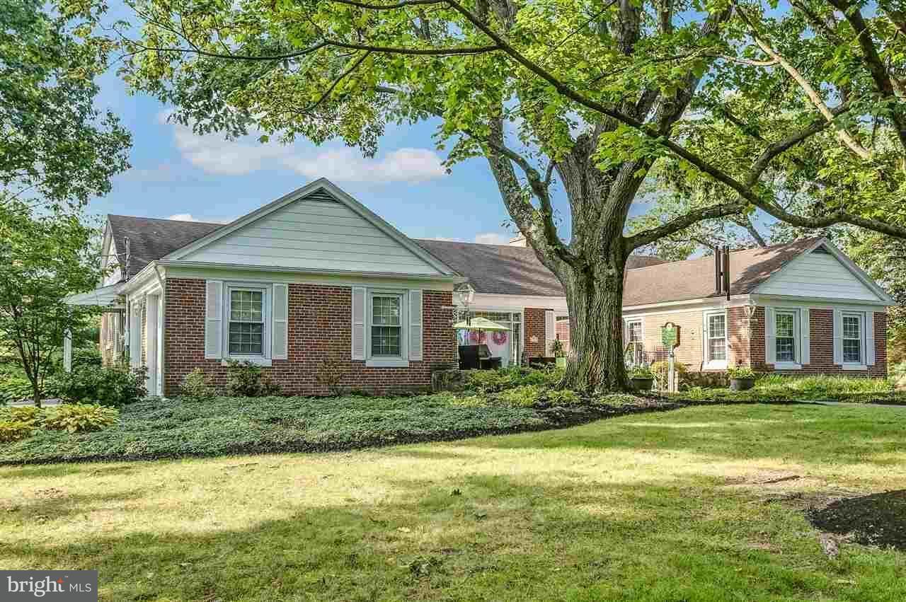 4305 Crestview - Photo 1