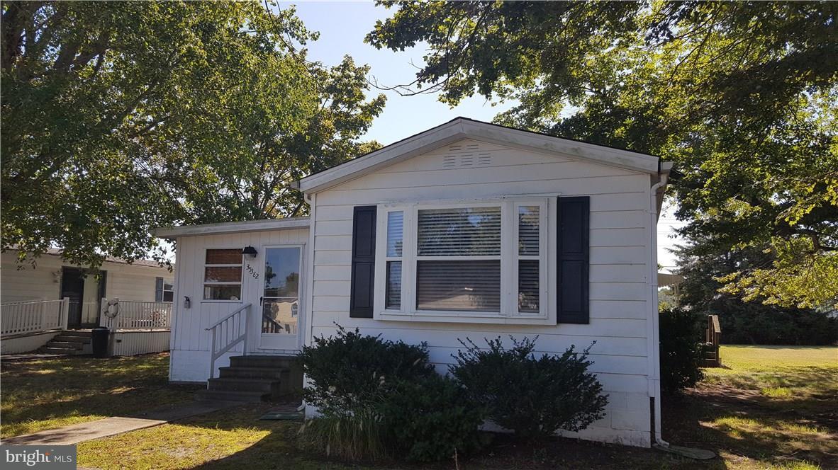 35382 Sussex Lane - Photo 1