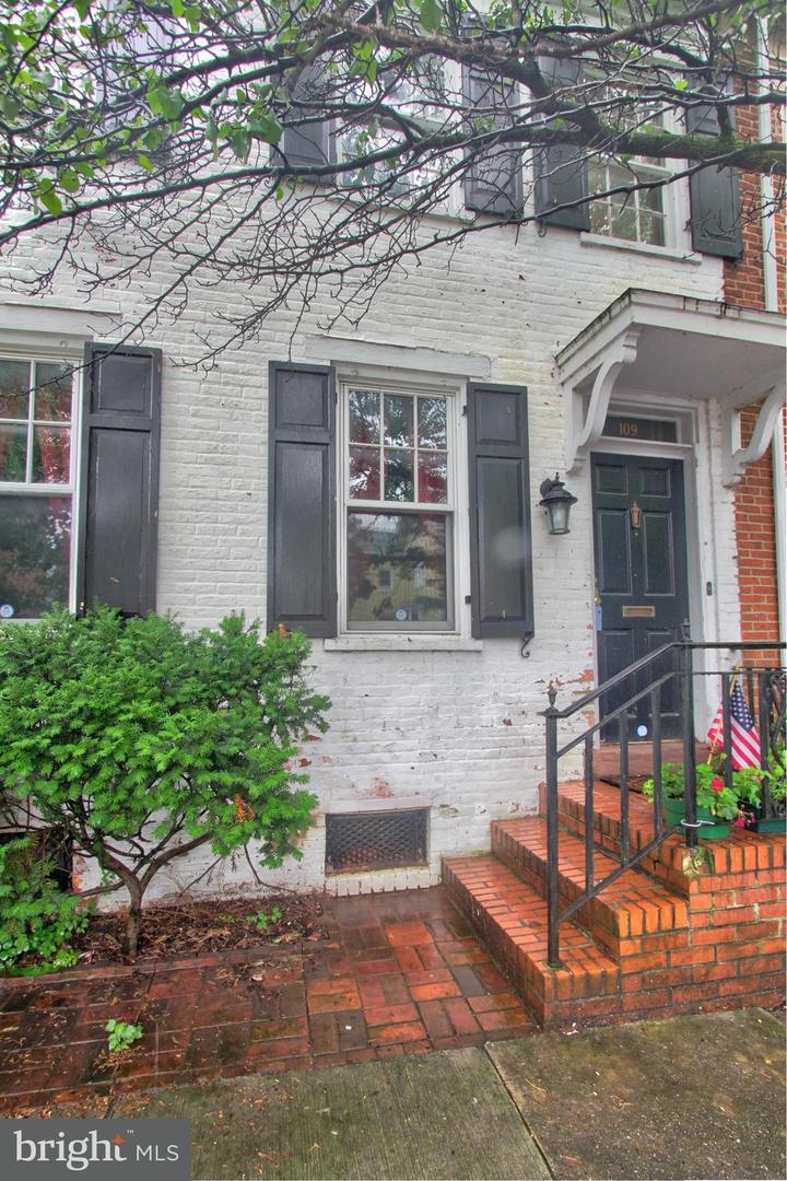 109 South Street - Photo 1