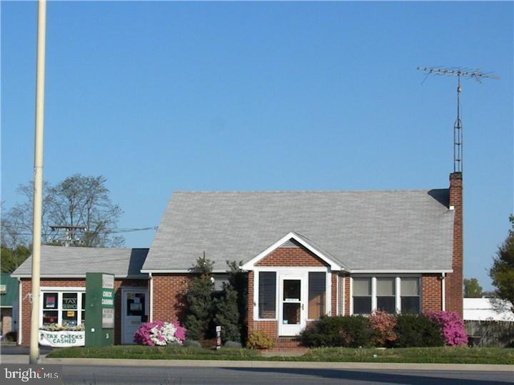 26 Glenwood Avenue - Photo 1