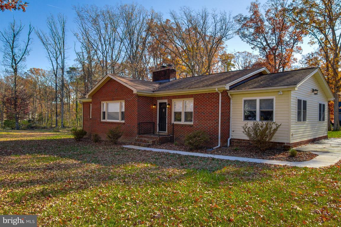 709 Churchill Drive - Photo 1
