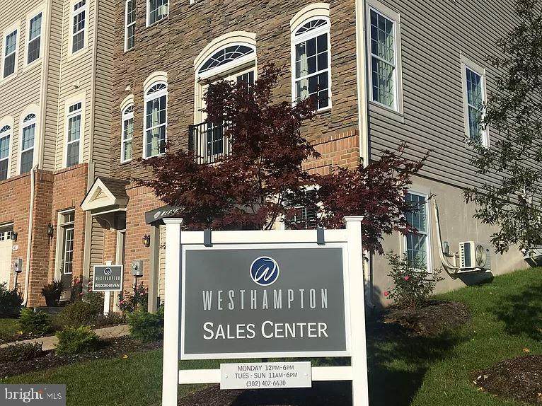 100 Westhampton Drive - Photo 1 100 Westhampton Drive - Photo 1