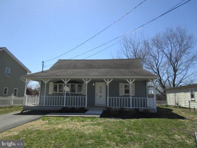 406 Manor Avenue - Photo 1