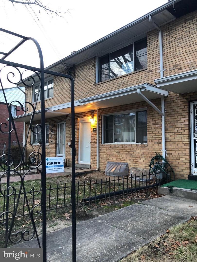 708 Delafield Street - Photo 1
