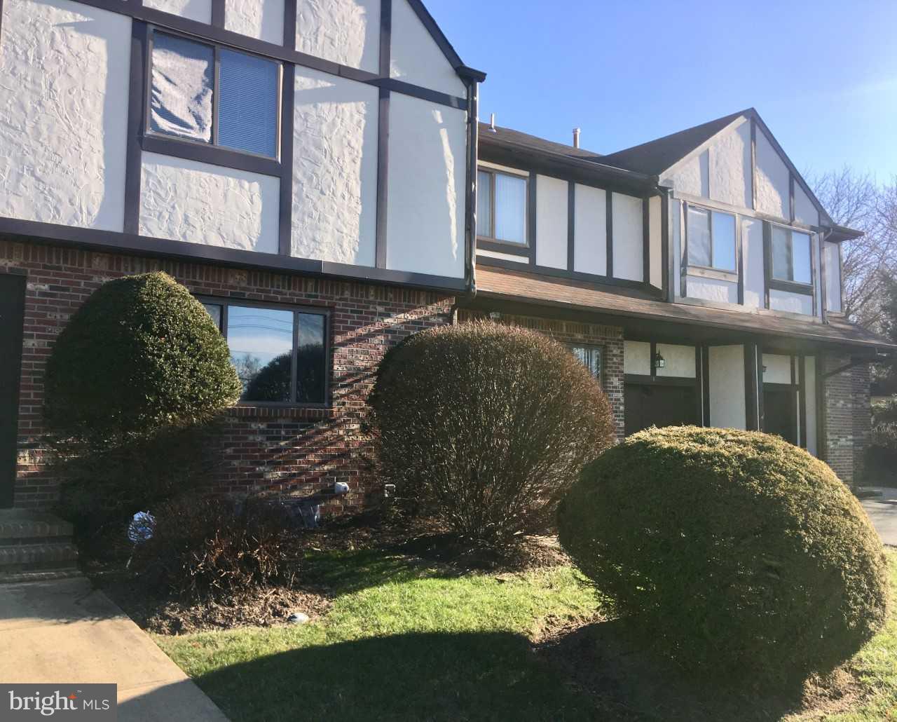 6 Hastings - Photo 1