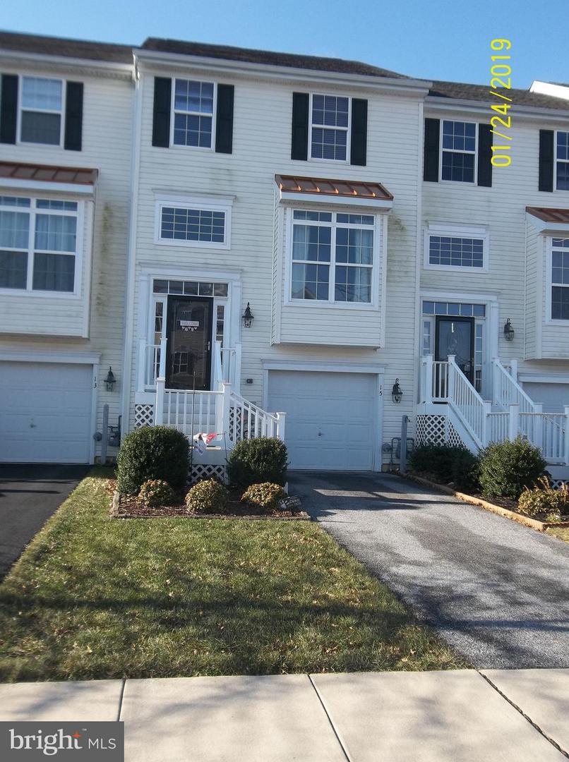 15 Ferndale Drive - Photo 1