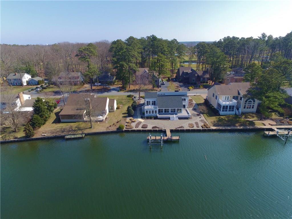 33 West Side Drive - Photo 1