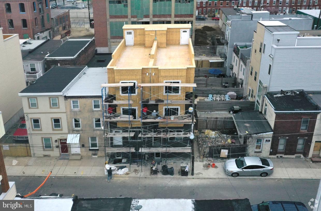 2132 Albert Street - Photo 1