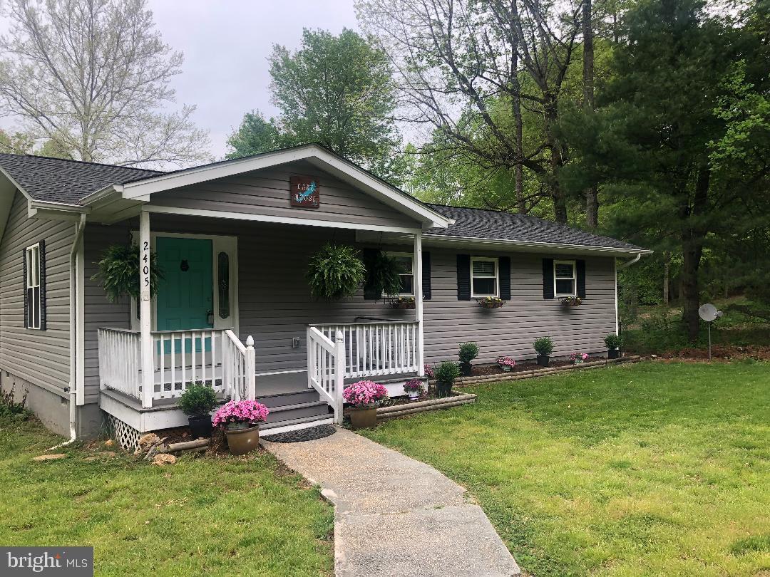 2405 Lakeview Parkway - Photo 1