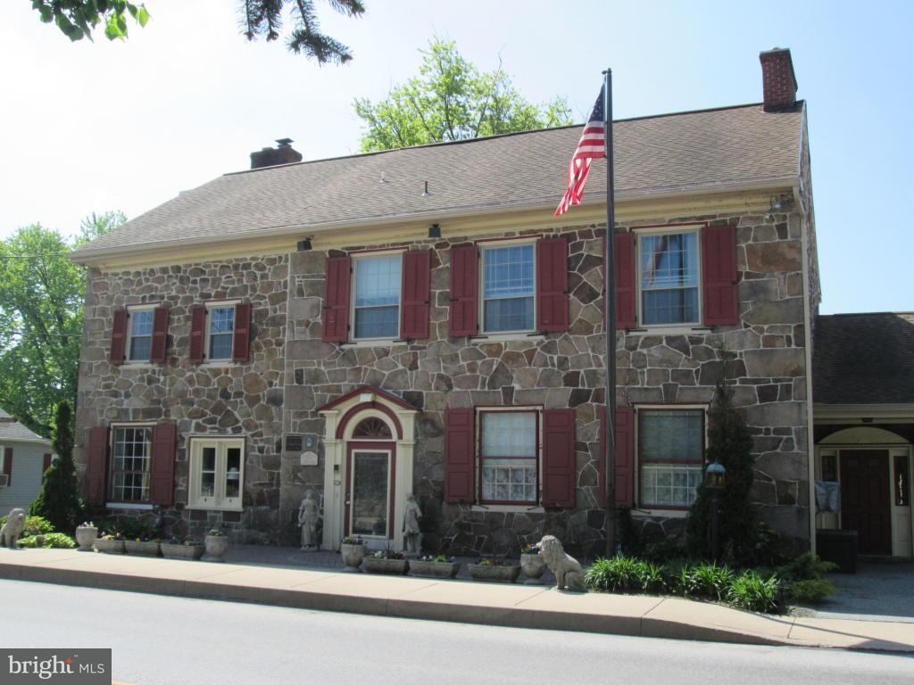 2100 Main Street - Photo 1