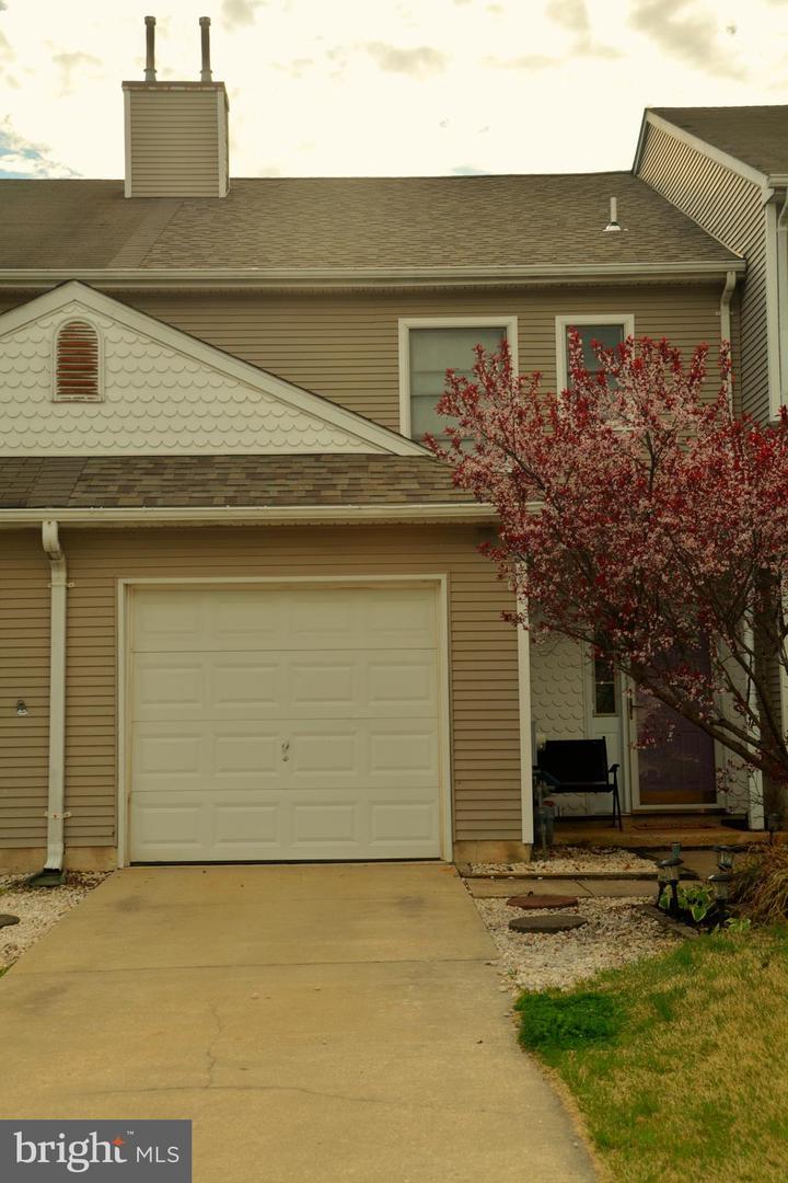 18 Merriment Drive - Photo 1