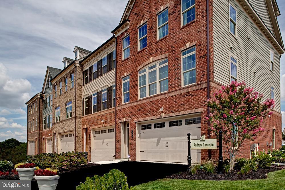 2 Cliff Lane - Photo 1