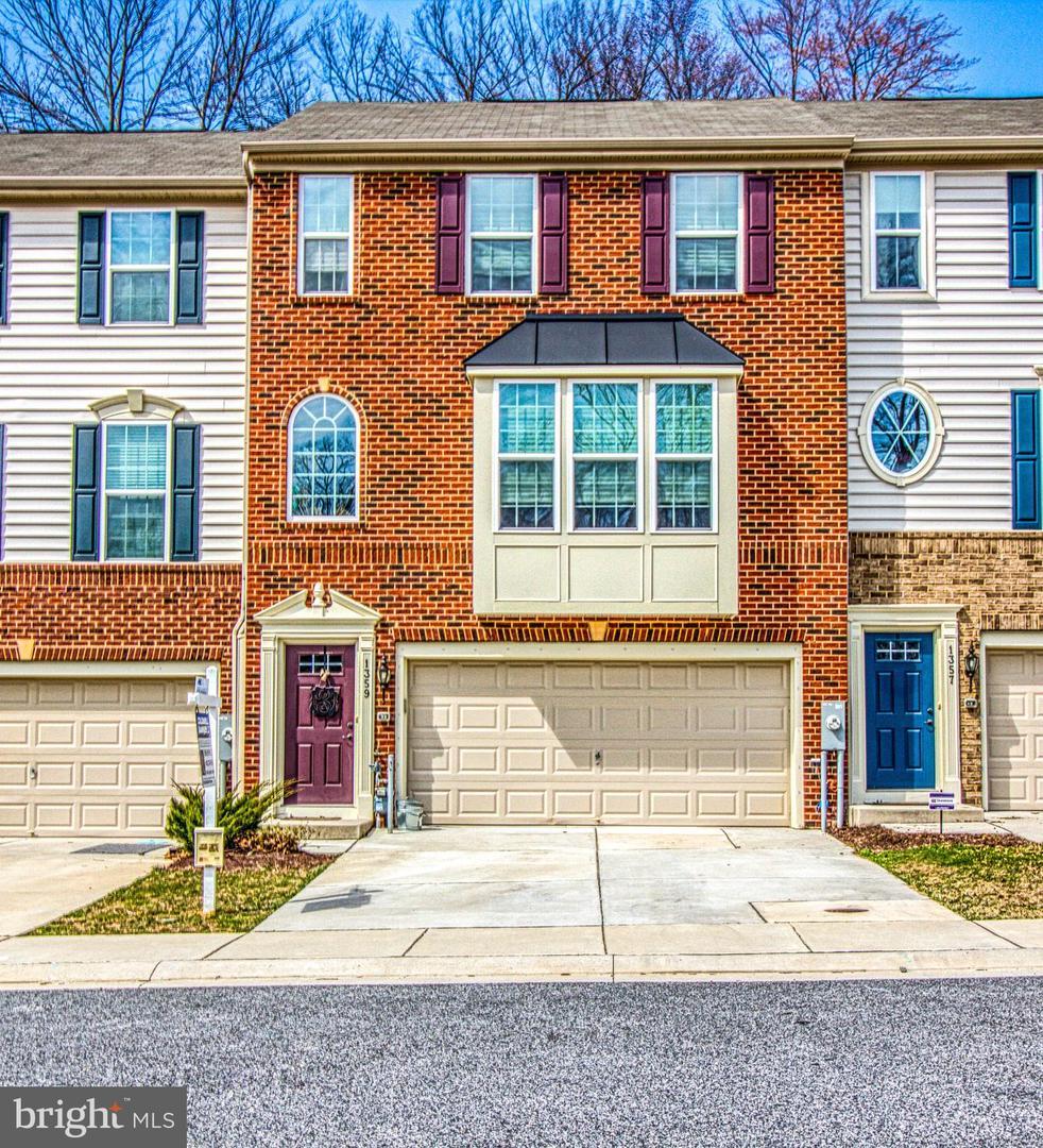 1359 Dickinson Court - Photo 1