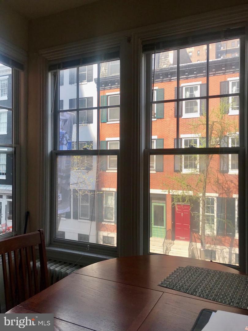 233 20TH Street - Photo 1