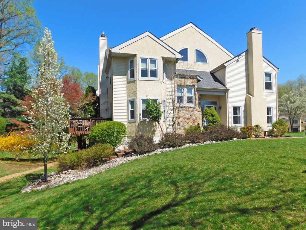 247 Sycamore Circle - Photo 1