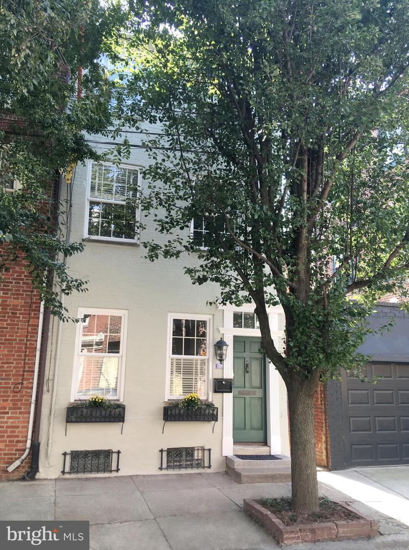 132 Queen Street - Photo 1