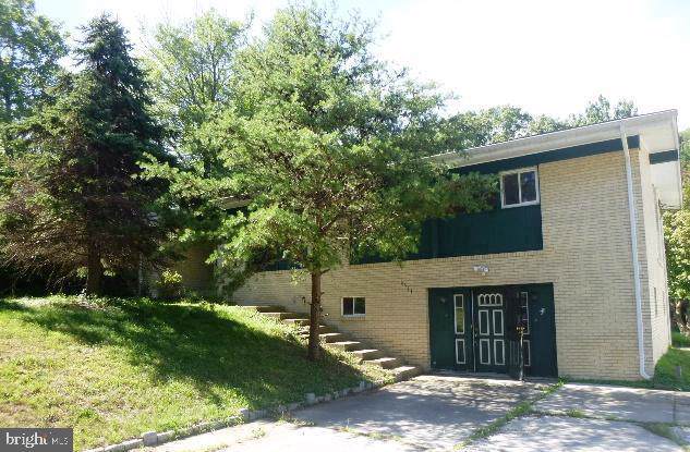 9511 Victoria Drive - Photo 1