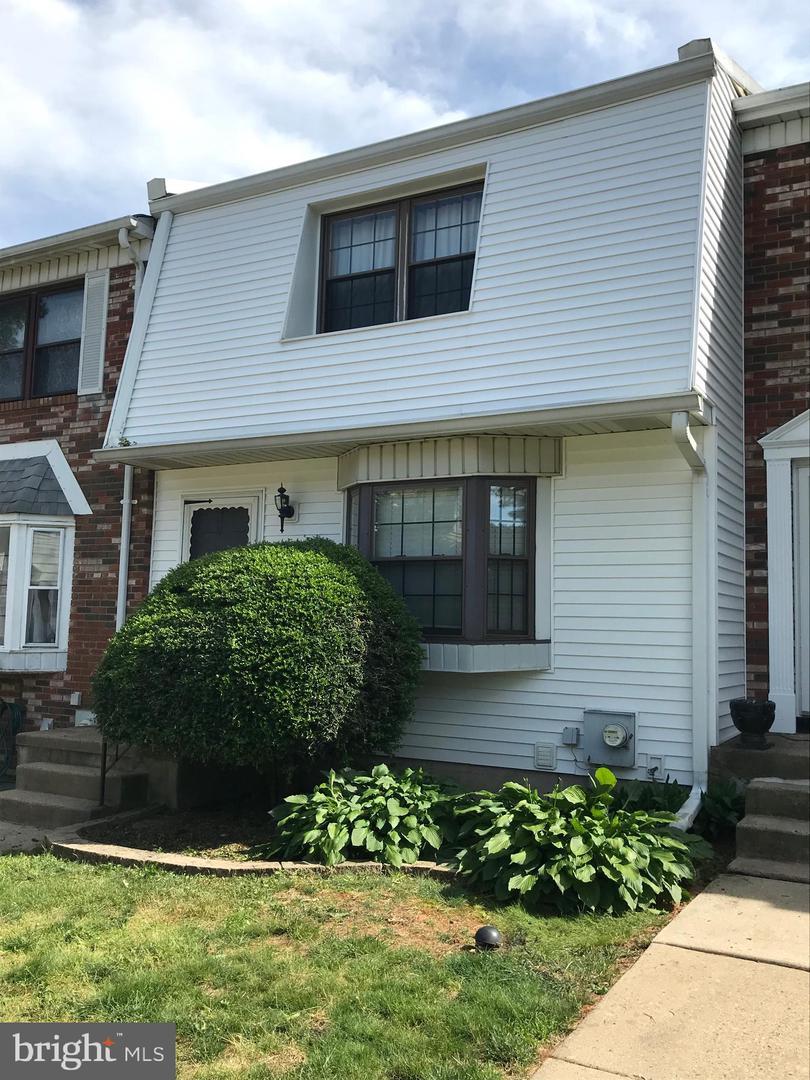 402 Rutgers Court - Photo 1