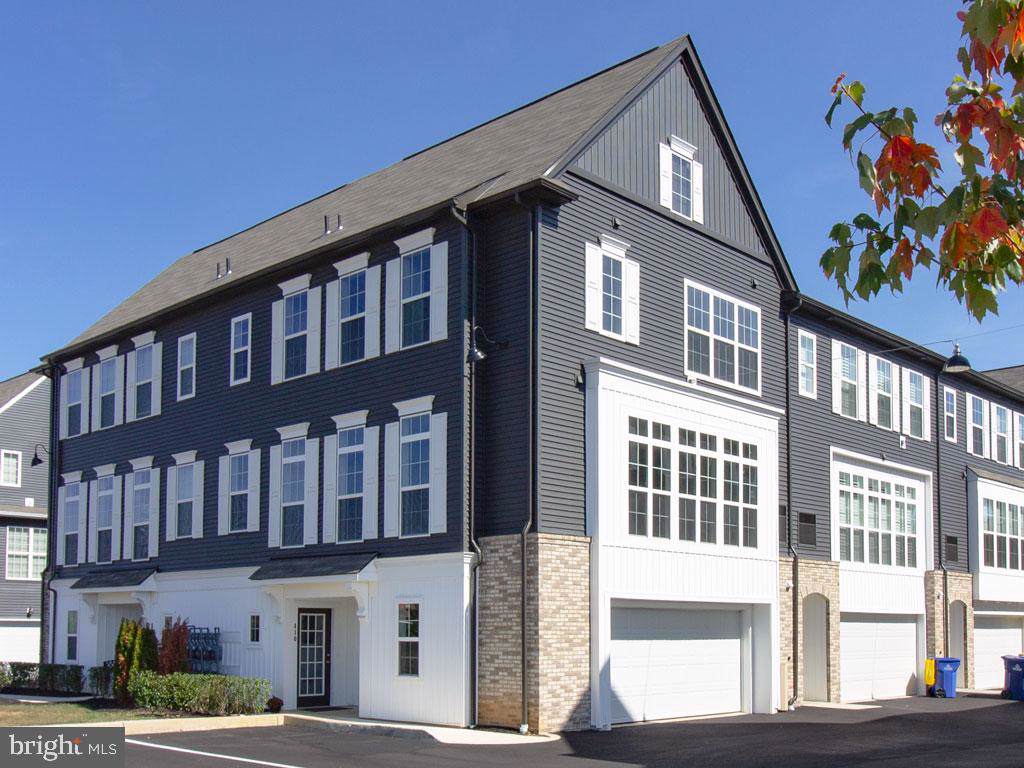 410 Mayer Place - Photo 1