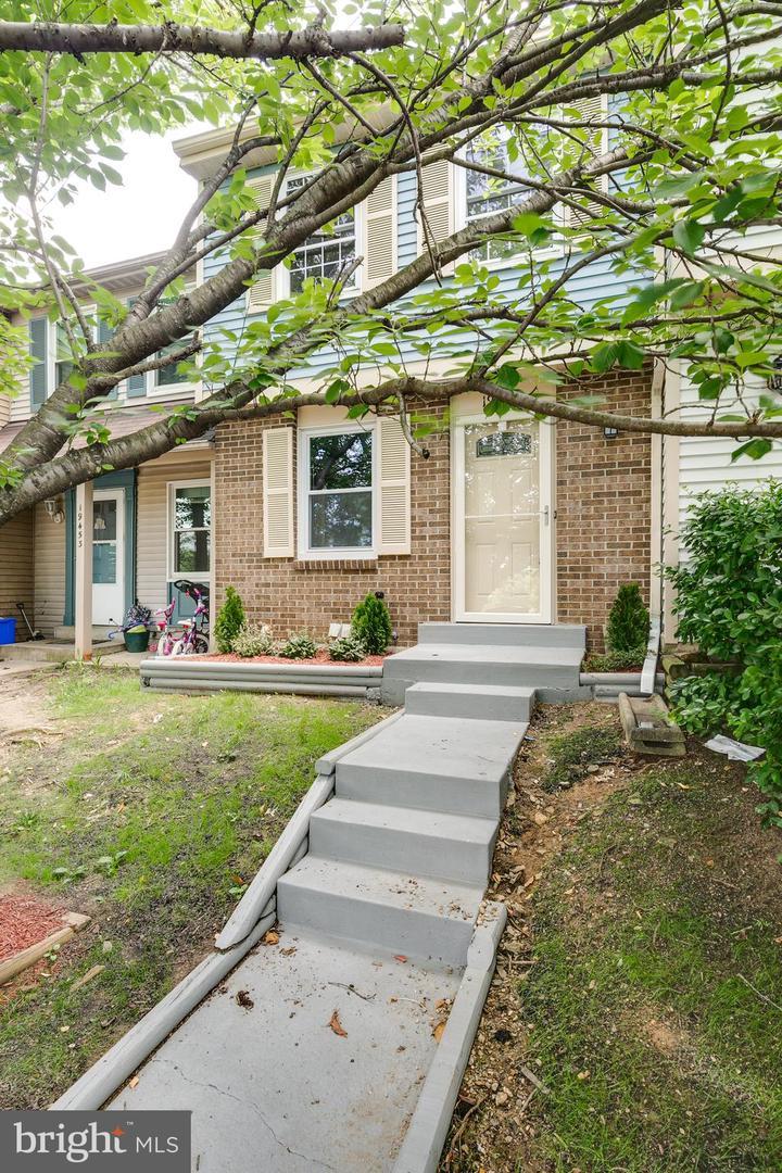19451 Zinnia Circle - Photo 1