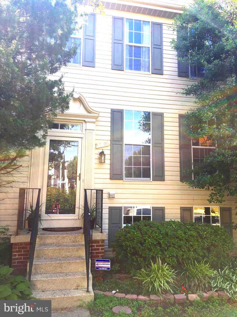 43506 Postrail Square - Photo 1