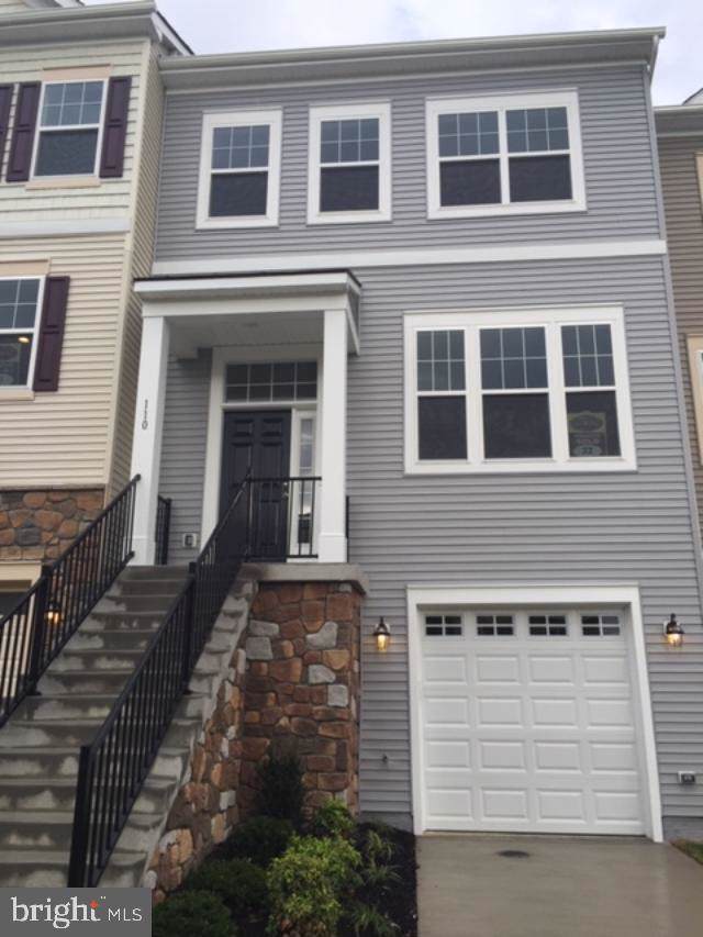 110 Kingsley Drive - Photo 1