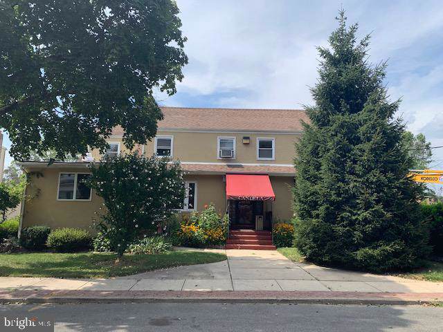 22 Lawn Park Avenue - Photo 1