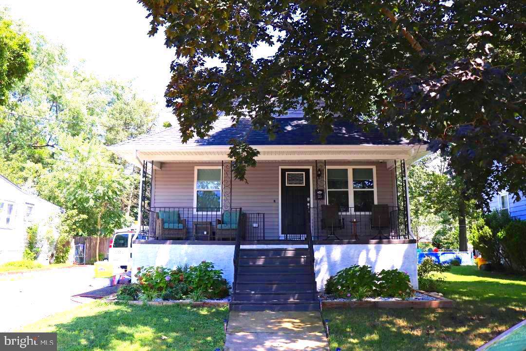 33 Clinton Avenue - Photo 1