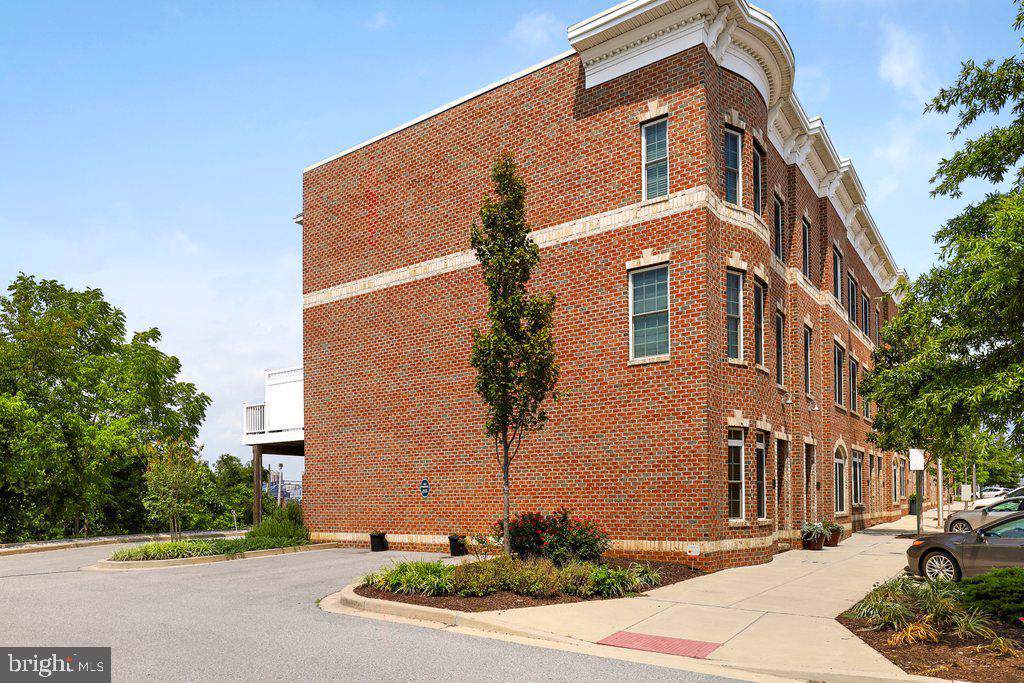 1418 Lowman Street - Photo 1