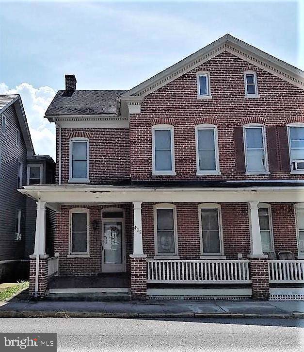 402 Main Street - Photo 1