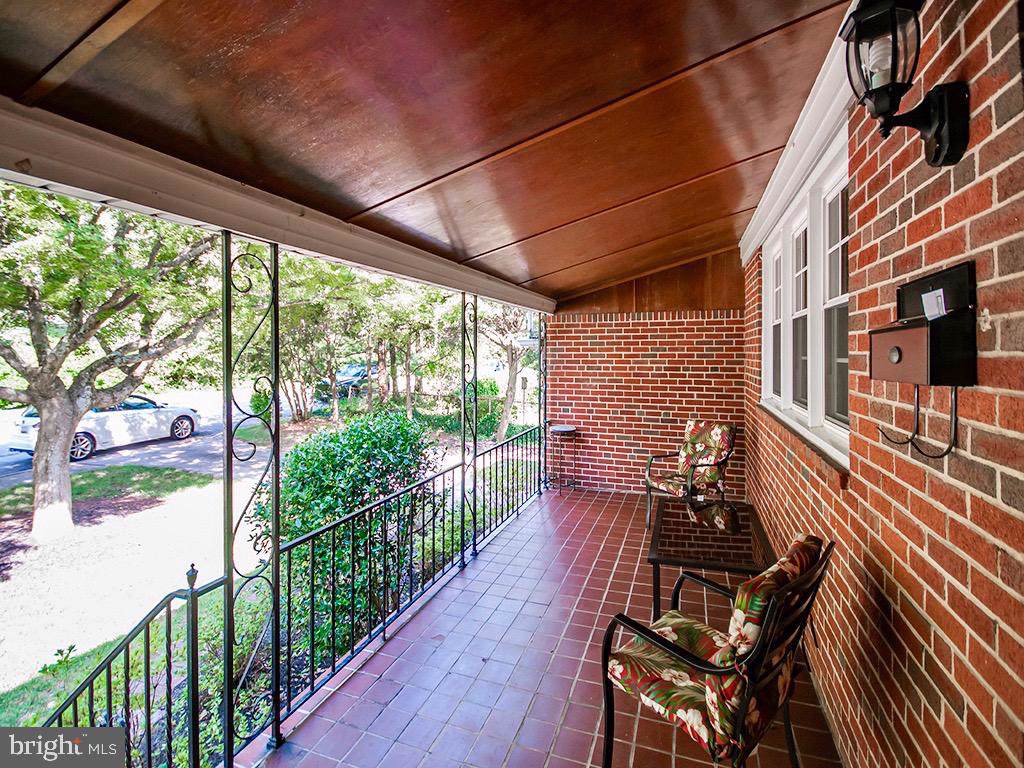 6241 Fernway - Photo 1
