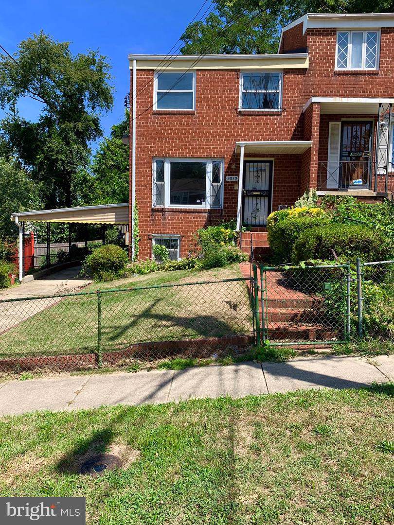 3606 Dunlap Street - Photo 1