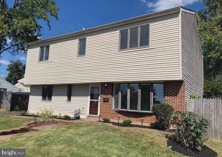 3841 Kingston Way - Photo 1