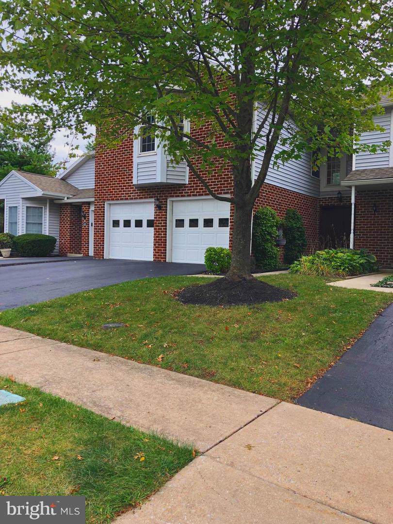 4297 Wimbledon Drive - Photo 1