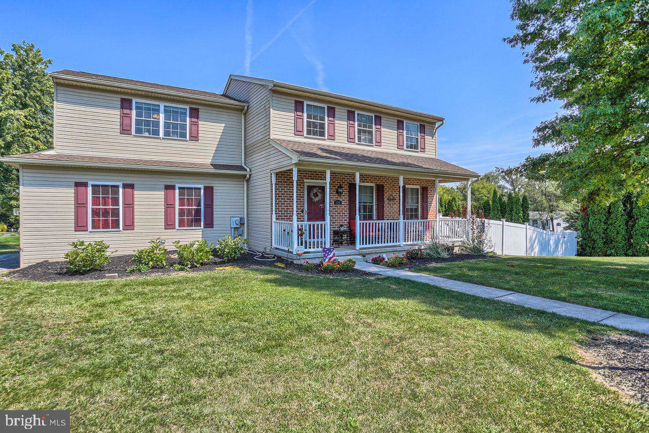 125 Ivy Drive - Photo 1