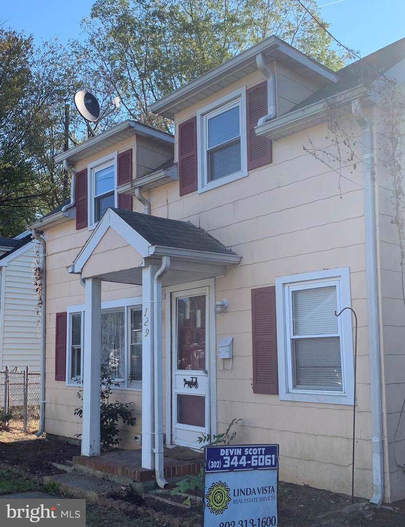 129 4TH Street - Photo 1