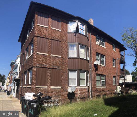 121 Evergreen Street - Photo 1