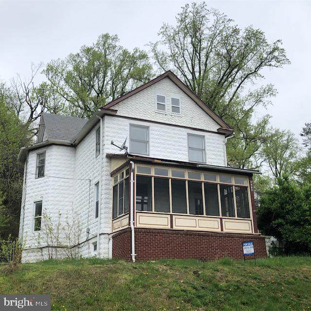 6220 Everall Avenue - Photo 1