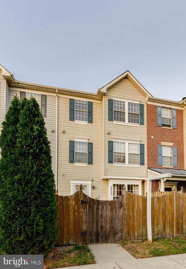 5809 Duke Court - Photo 1