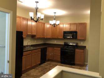 419 Augusta Avenue - Photo 1
